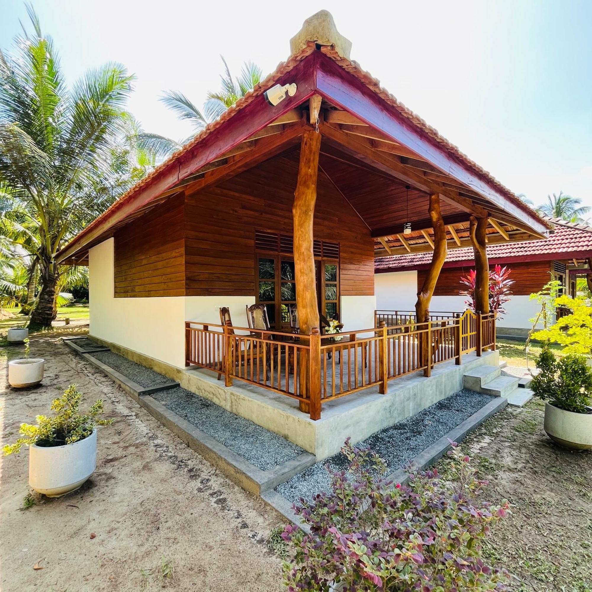 Hanguk Lanka Lagoon Villa แทนกาลเล ภายนอก รูปภาพ