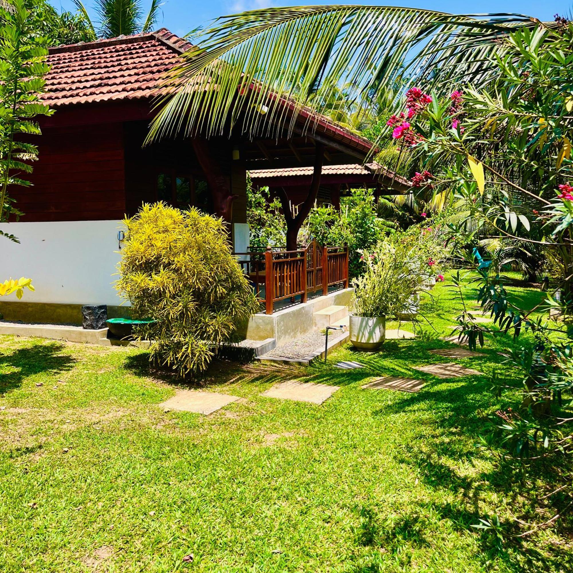 Hanguk Lanka Lagoon Villa แทนกาลเล ภายนอก รูปภาพ
